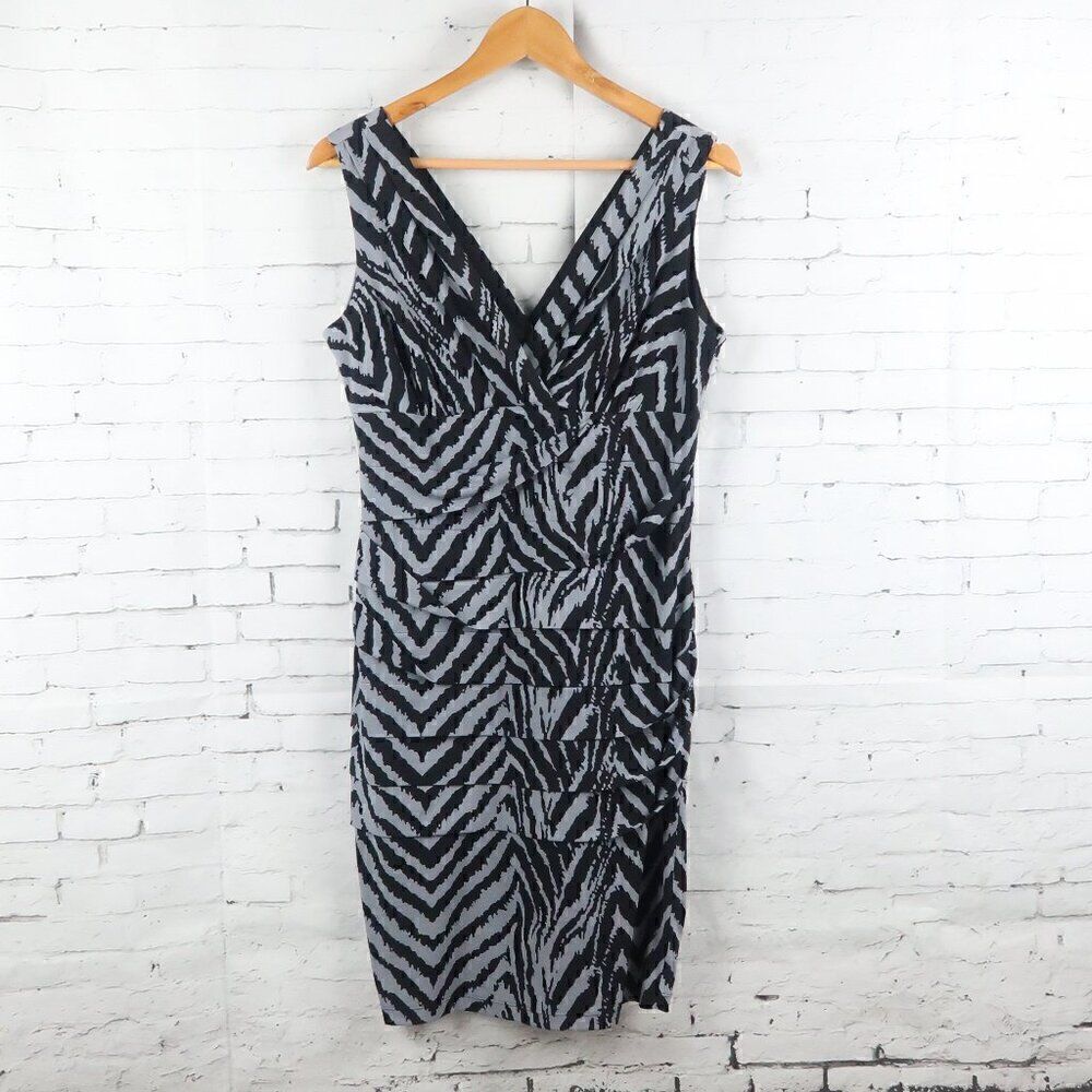 INTERMISSION BLACK & GREY ZEBRA STRIPE V NECK SLEEVELESS MIDI DRESS SIZE 8